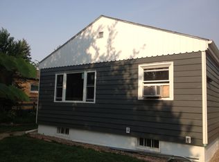 108 8th St N, Hettinger, ND 58639