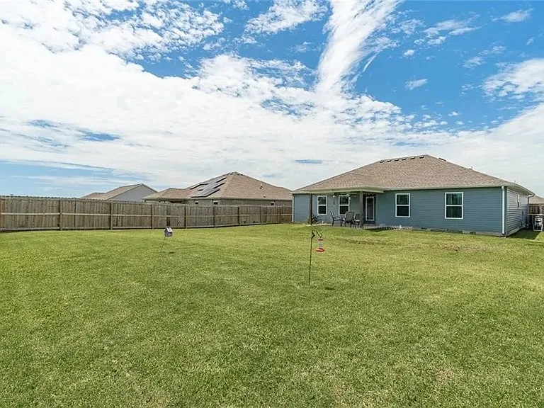 636 Woodcreek Loop — Photo 19