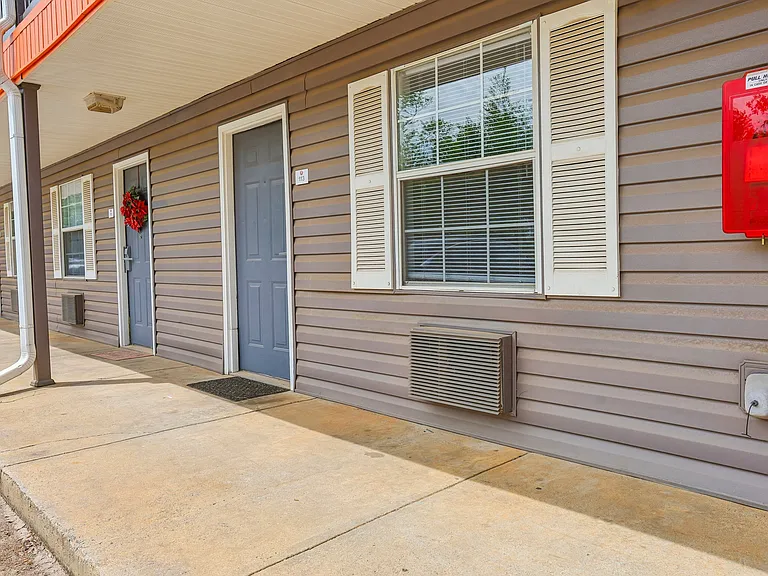 5475 Wade Green Rd — Photo 21