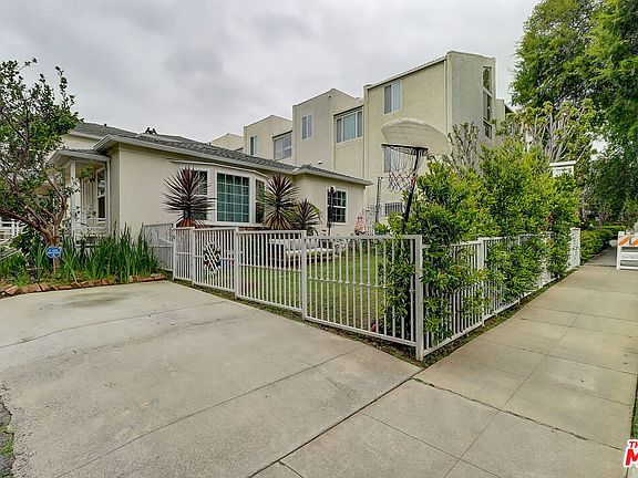 3rd image of 1827 Thayer Ave
