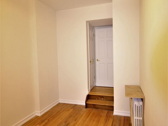 5th image of 173 W 85th St APT 10