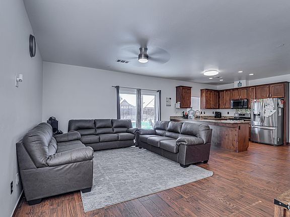 5th image of 10612 Tamarron Dr