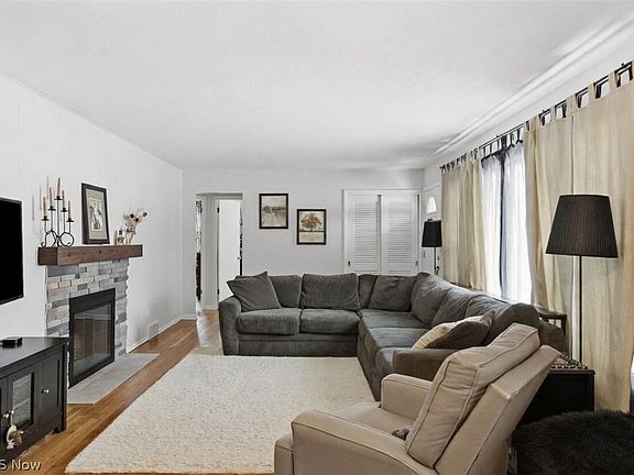 4th image of 17796 Kenston Lake Dr