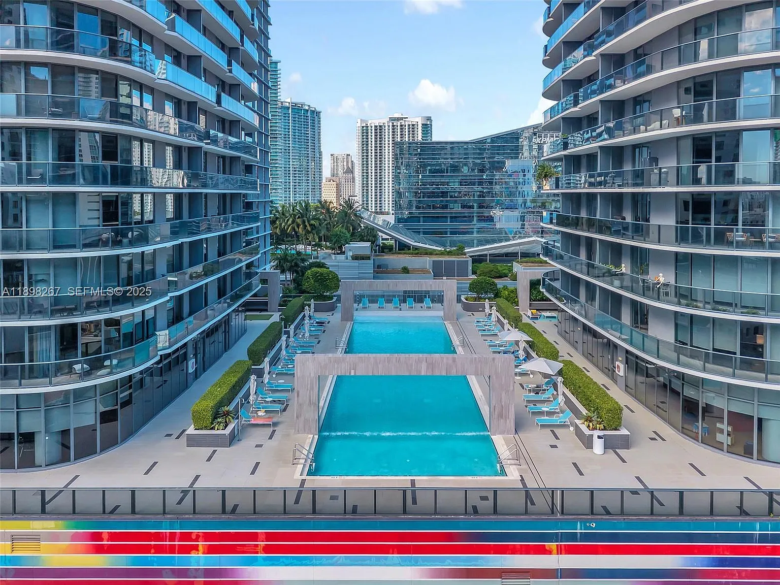 1 bed, 610 sqft, $3,200 — Photo 3