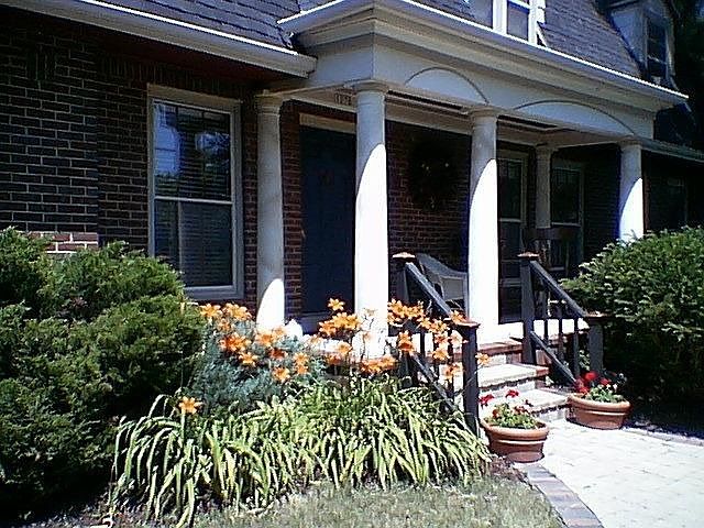 1st image of 1570 E Olive St