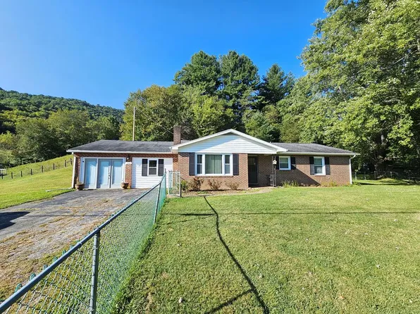 3543 Troutdale Hwy, Mouth Of Wilson, VA 24363