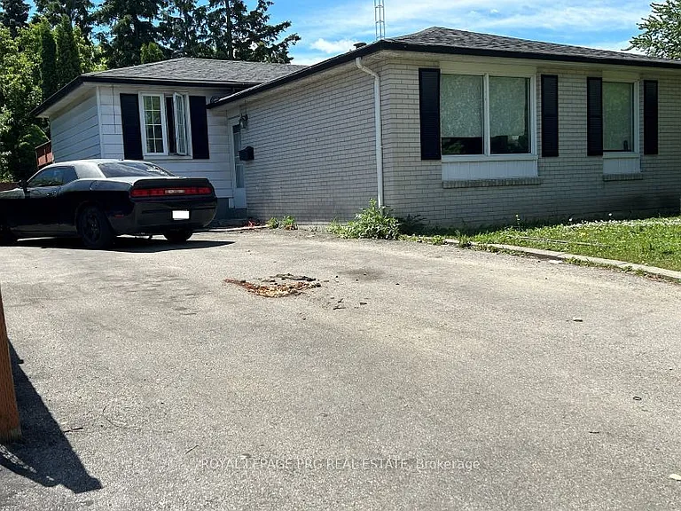 4 Duke Rd — Photo 1