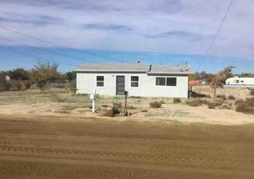 10505 E Avenue S6 photo 1