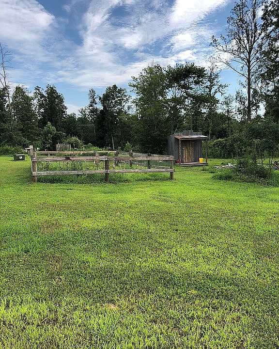 2nd image of 1460 S Black Branch Rd