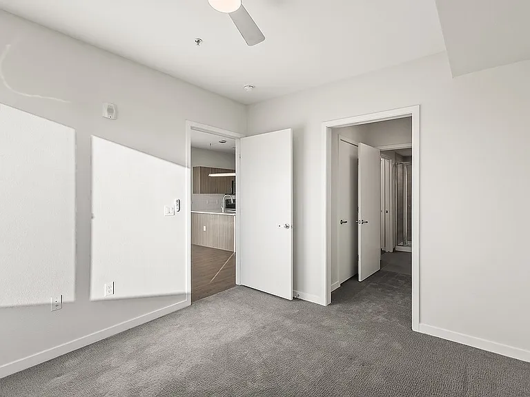 Colewood Apartments — Photo 53