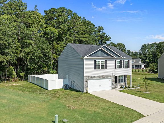 3rd image of 4226 Stanfield Court