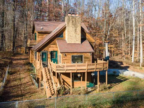 7496 N Haywood Farms Rd, Brazil, IN 47834