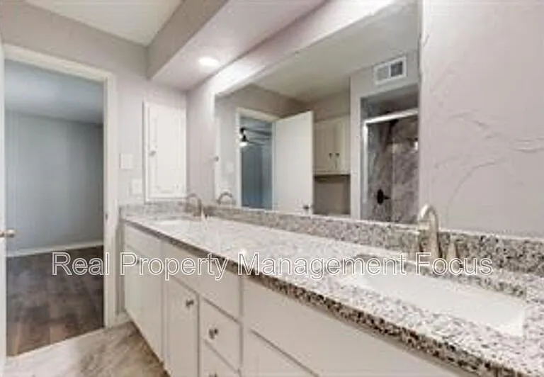 14724 Overview Dr — Photo 29