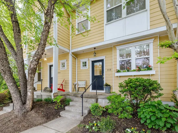 111 Melbourne Park Cir APT B, Charlottesville, VA 22901