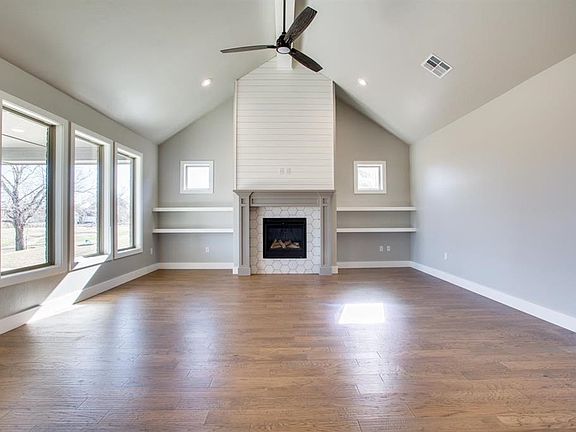 5th image of 4905 Deerfield Ave