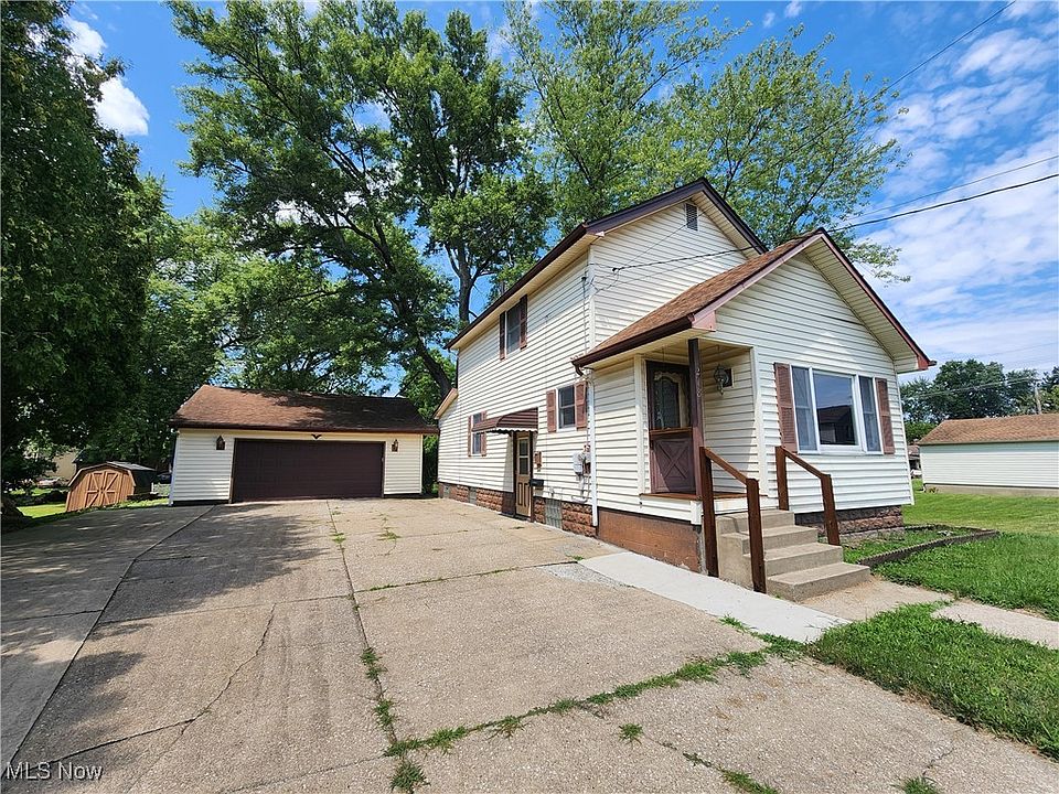 1st image of 218 Scott Ave