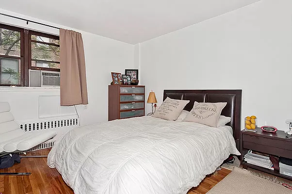 Rented by Compass | media 12