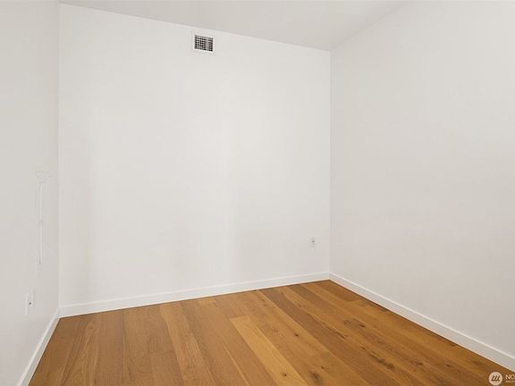 5th image of 1808 Minor Ave #1403