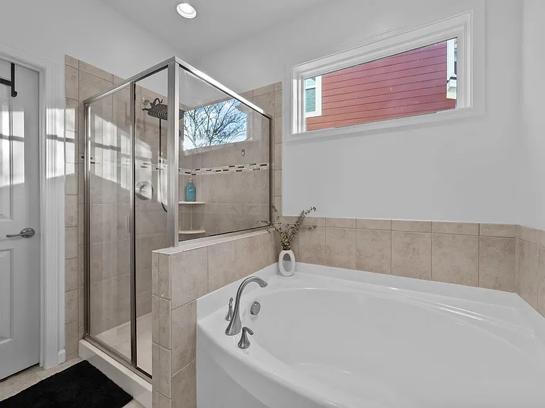 1536 Crafton Way — Photo 22