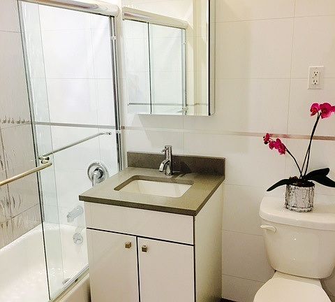 5th image of 2818 Astoria Blvd #3
