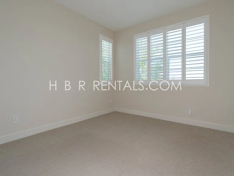 1496 Dairy Dr — Photo 25