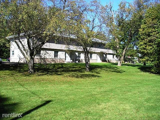 1424 summer back view