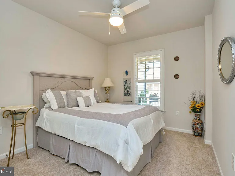 15563 Blue Lotus Ln — Photo 23