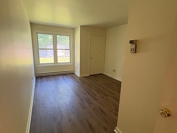 5th image of 3 Raymond Pl #3