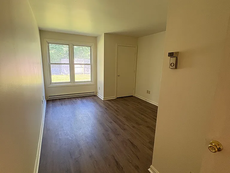3 Raymond Pl #3 — Photo 5
