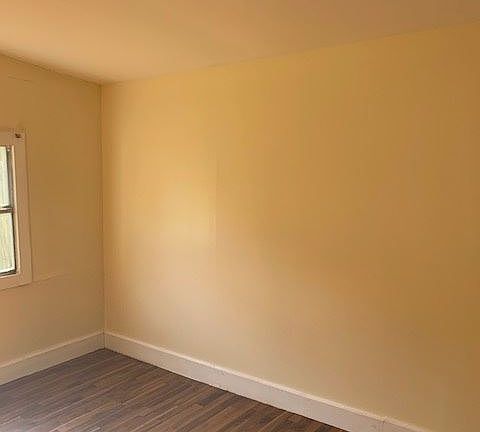 5th image of 720 Naylor St