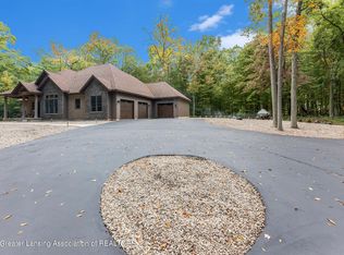3575 W Maple Rapids Rd, Saint Johns, MI 48879