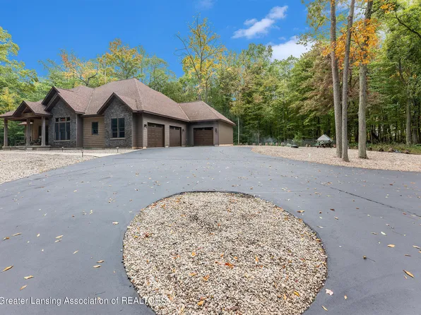 3575 W Maple Rapids Rd, Saint Johns, MI 48879