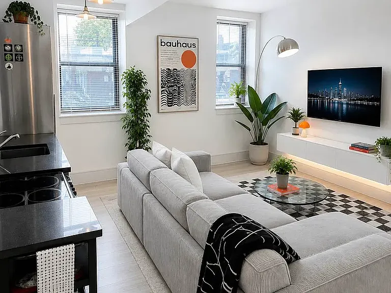21 Monitor St #1B — Photo 1