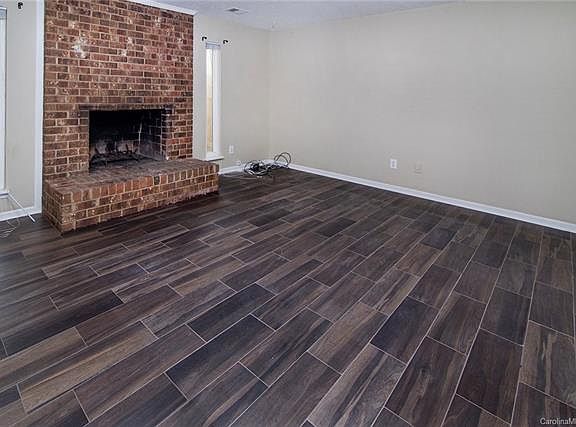 5th image of 7743 Park Vista Cres