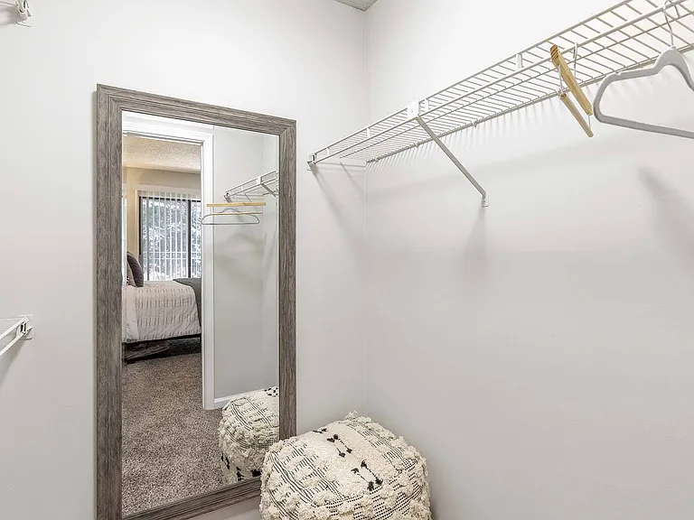 Willow Trail Apartments — Photo 16