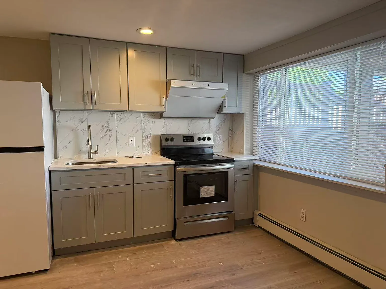 Radcliffe Rd, Plainview — Photo 1