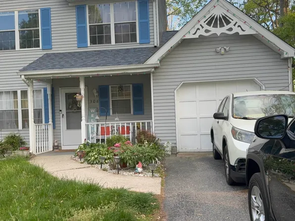 306 E Cos Cob Dr, Galloway, NJ 08205