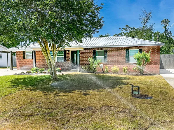 810 Alabama Ave, Lynn Haven, FL 32444