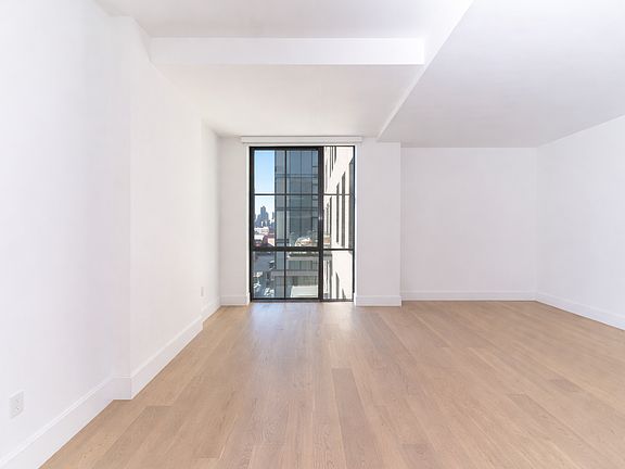 4th image of 2218 Jackson Ave APT 614