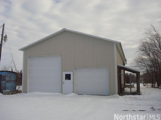2nd image of 22184 Frankfurt Rd