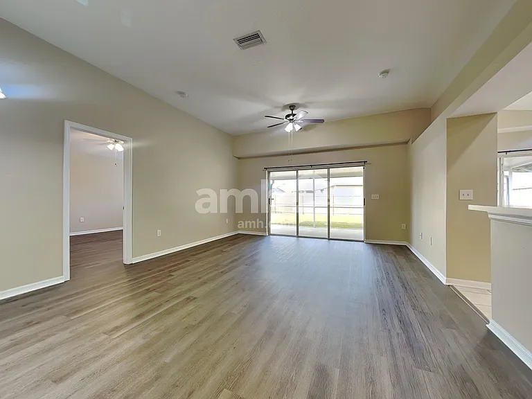 27437 Sugar Loaf Dr — Photo 6