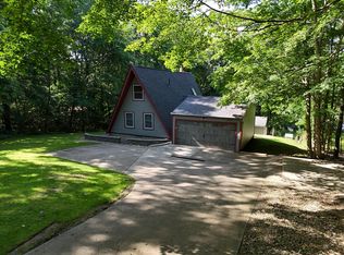 1252 Apple Valley Dr, Howard, OH