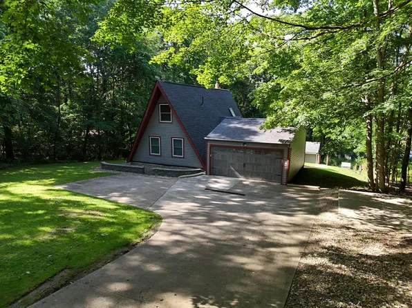1252 Apple Valley Dr, Howard, OH 43028