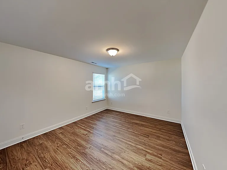 2134 Laurel Village Cir — Photo 21