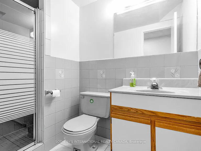 11 Valley Centre Dr #BASEMENT — Photo 33