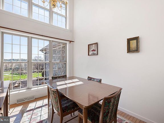 4th image of 413 Church Hill Rd