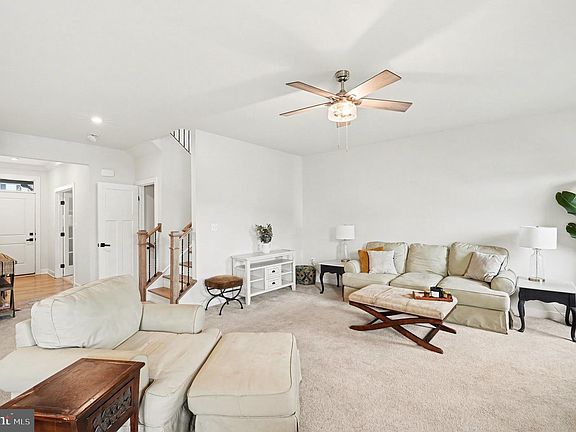 5th image of 1103 City View Ln