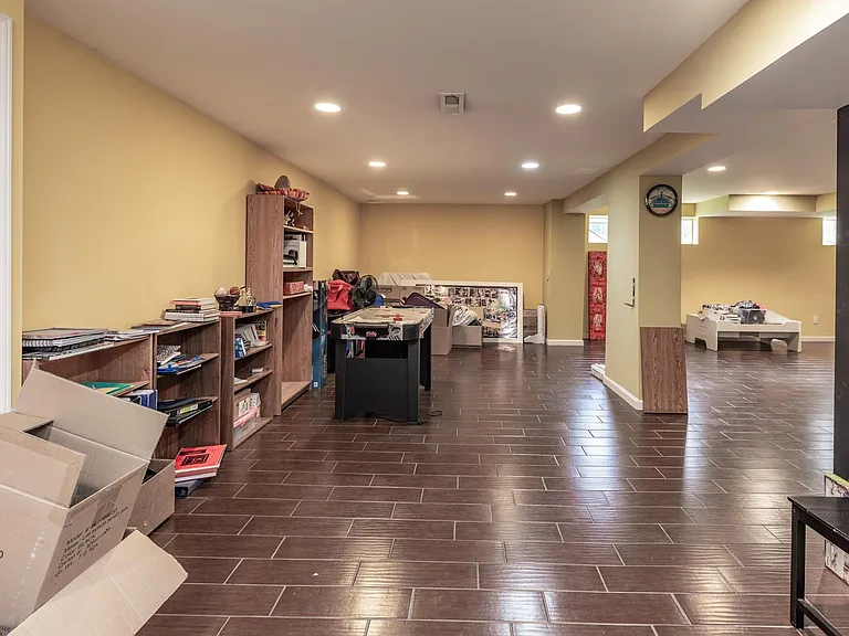 1508 Legacy Cir — Photo 38