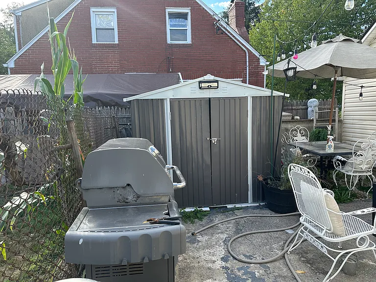 270 N One Street Ave — Photo 38