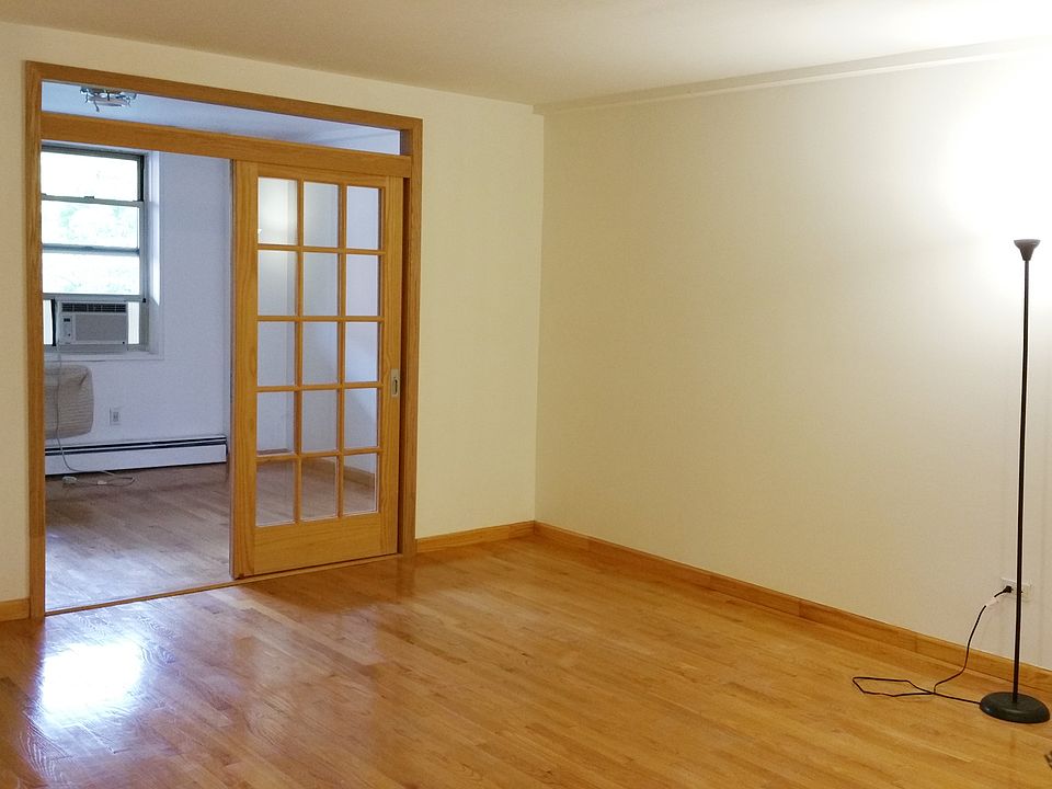 1st image of 14055 34th Ave APT 4G